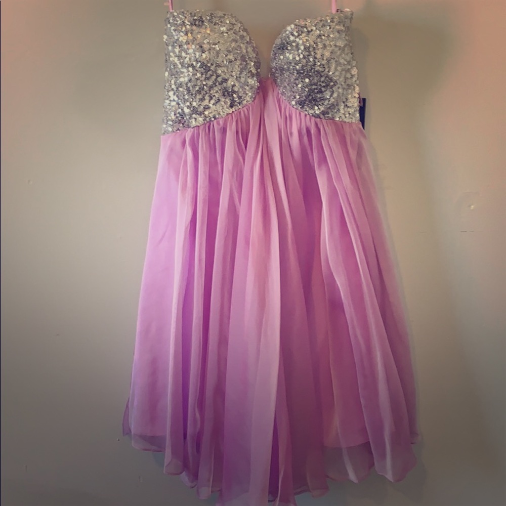 🆕💜La Femme Paris Lavender Embellished Dress - Picture 3 of 8